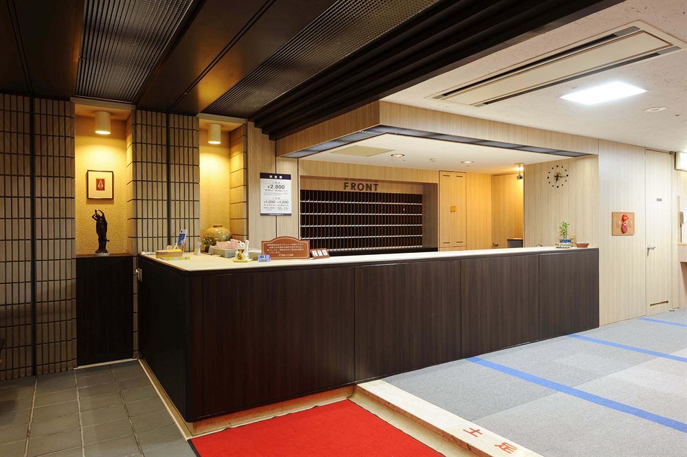 Capsule Inn Sapporo Hostel Bagian luar foto