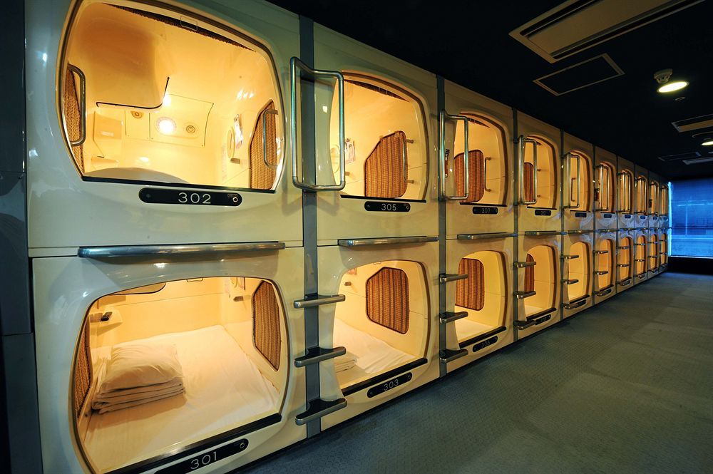 Capsule Inn Sapporo Hostel Bagian luar foto