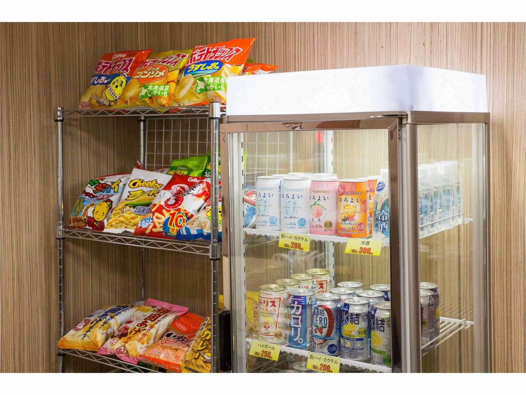 Capsule Inn Sapporo Hostel Bagian luar foto